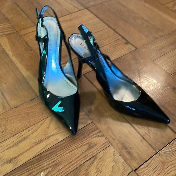 Black heels - Picture 2 of 4